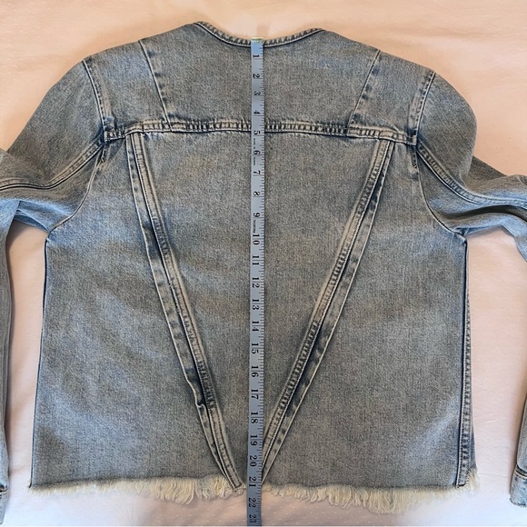 McGuire denim jacket, beautiful, flattering design - Picture 8 of 8